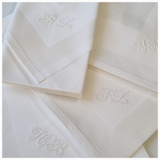 Servietten mit Monogramm bestickt  50x50cm